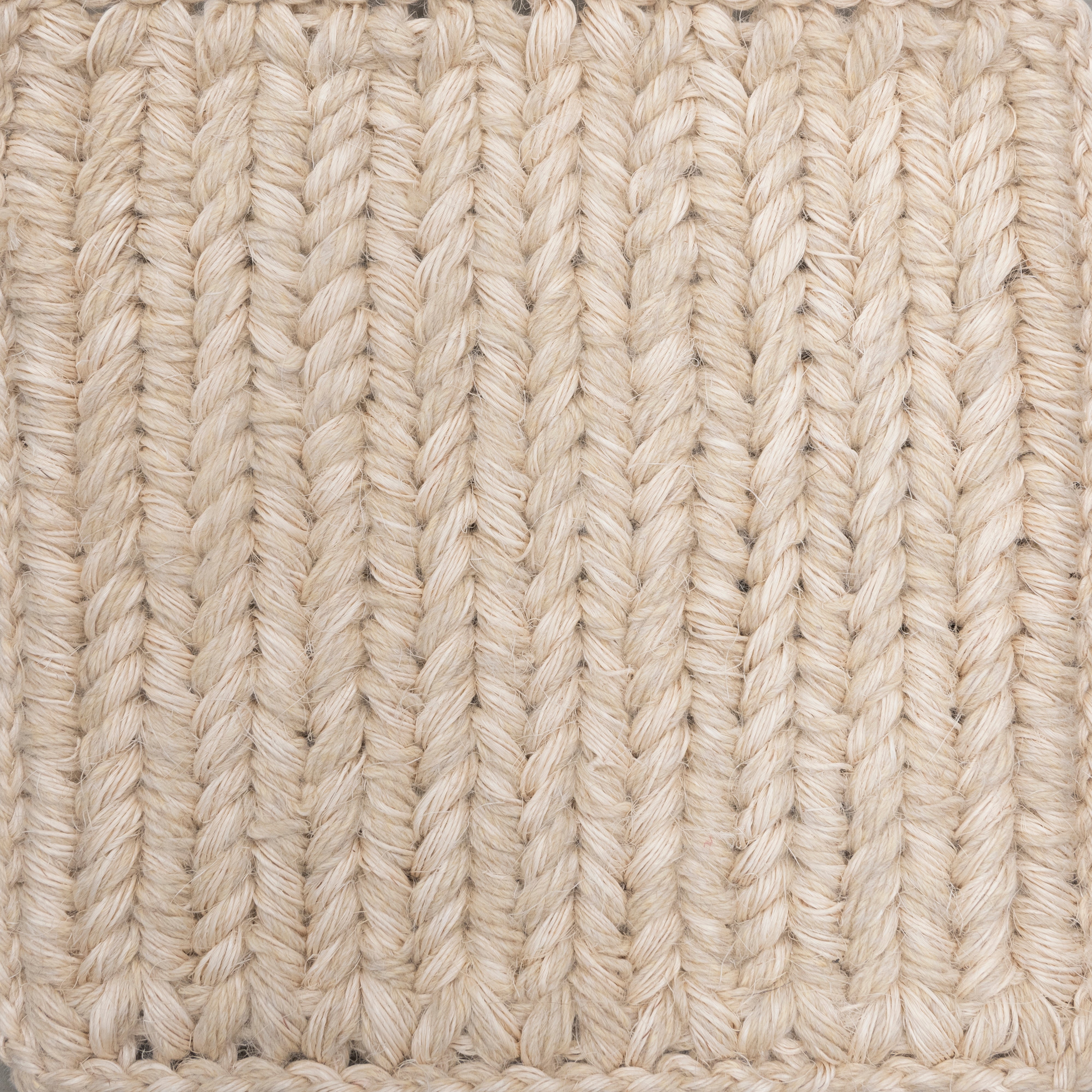 MESETA WEAVE RUG IN WHITE FIQUE FIBER AND NATURAL ALPACA