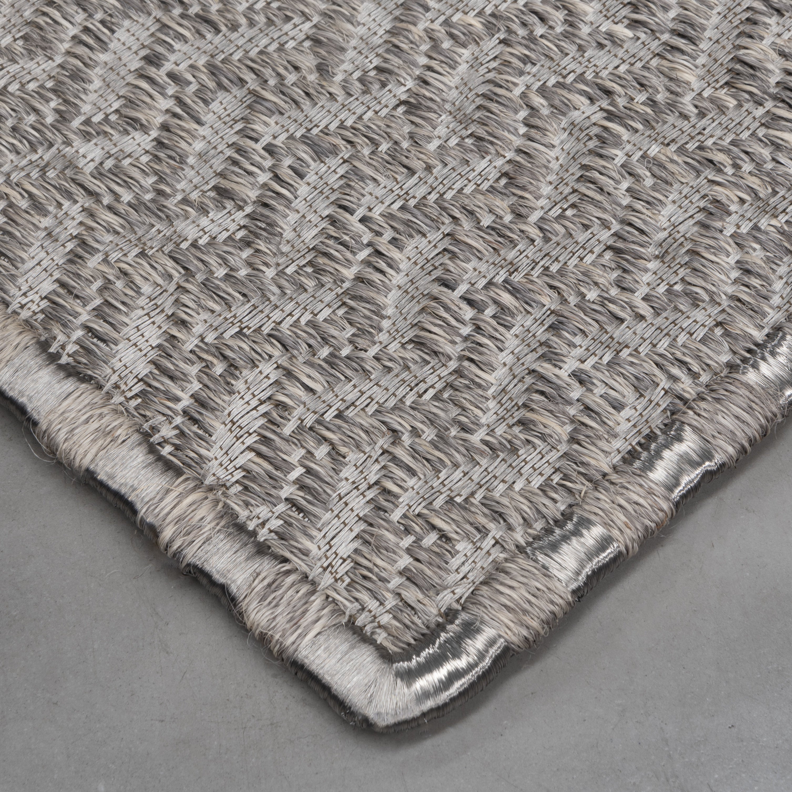 OTOÑO WEAVE RUG IN WHITE-GRAY FIQUE FIBER WITH STAINLESS STEEL