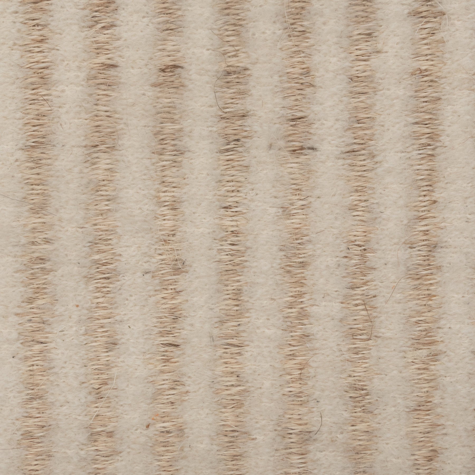 STRIPES WEAVE RUG IN NATURAL FIQUE FIBER AND BOUCLÉ ALPACA