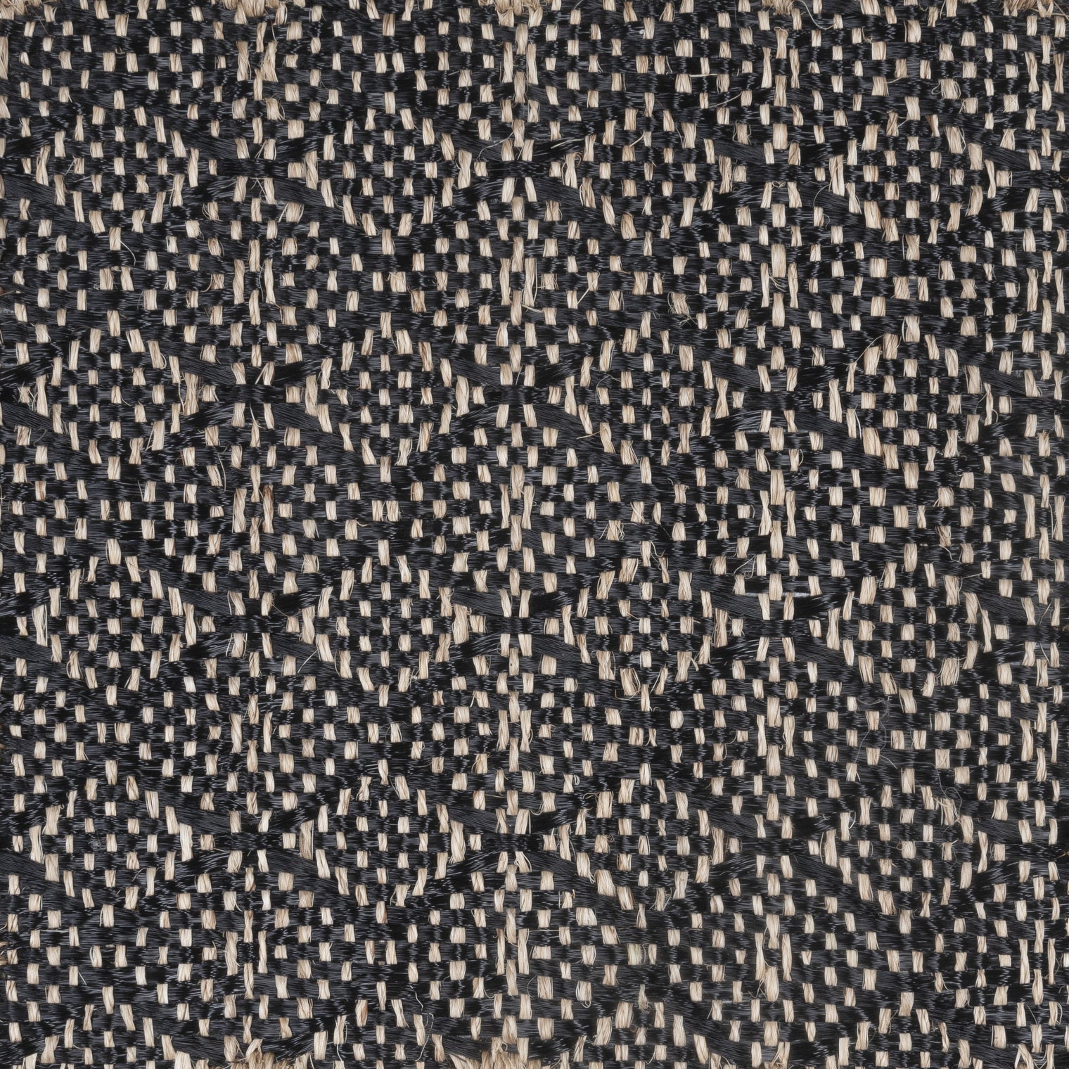 ALUNA WEAVE RUG IN NATURAL FIQUE FIBER WITH BLACK ACRYLIC