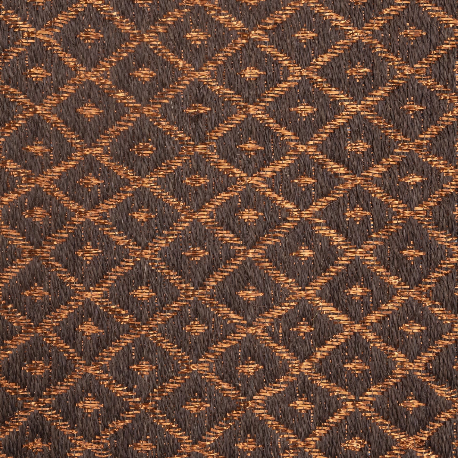 RHOMBUS WEAVE RUG IN COFFEE FIQUE FIBER WITH COPPER