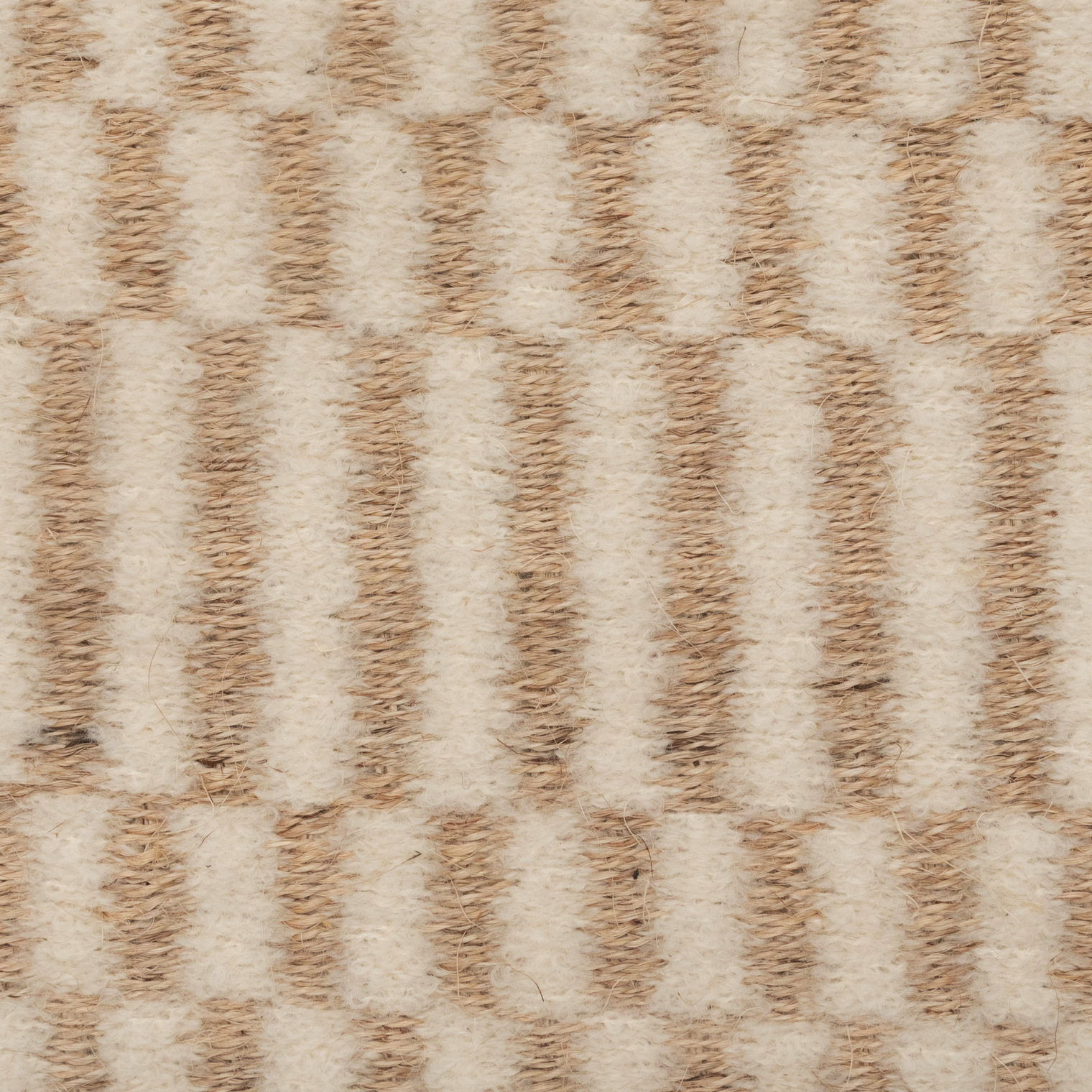 AXXIS WEAVE RUG IN NATURAL FIQUE AND BOUCLÉ ALPACA