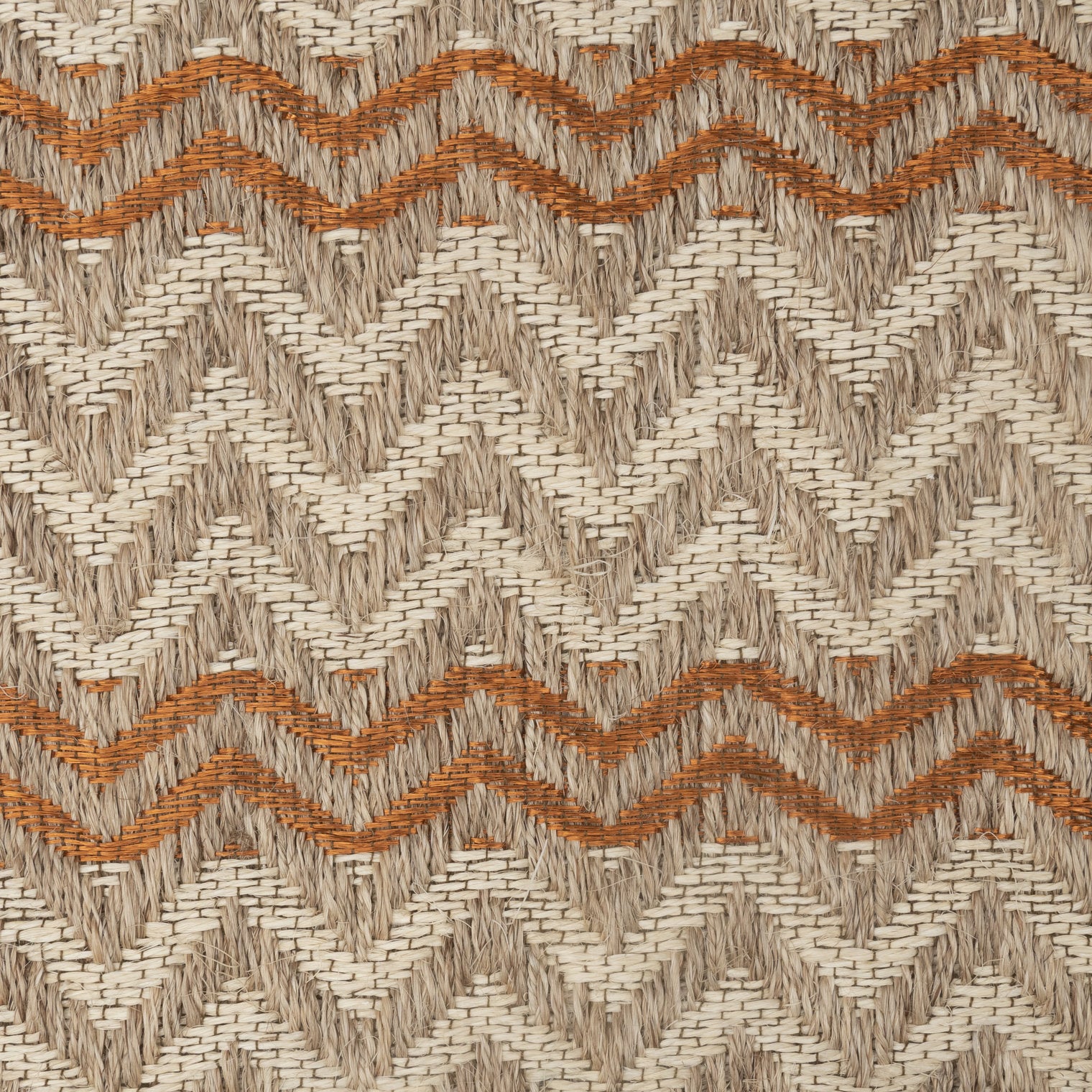 M’S WEAVE RUG IN NATURAL FIQUE AND WHITE FIBER WITH COPPER