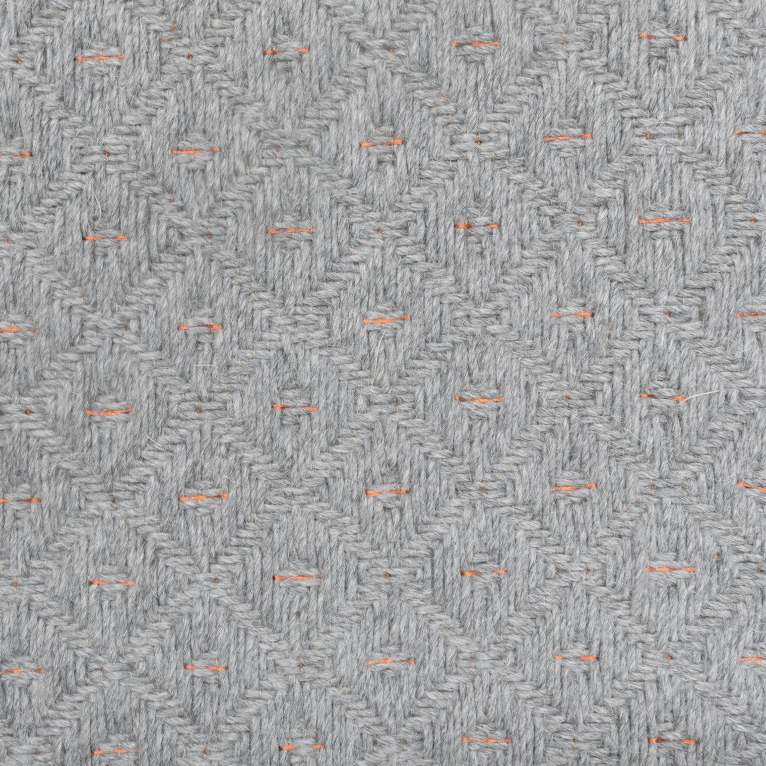 RHOMBUS WEAVE RUG IN GRAY ALPACA AND COPPER