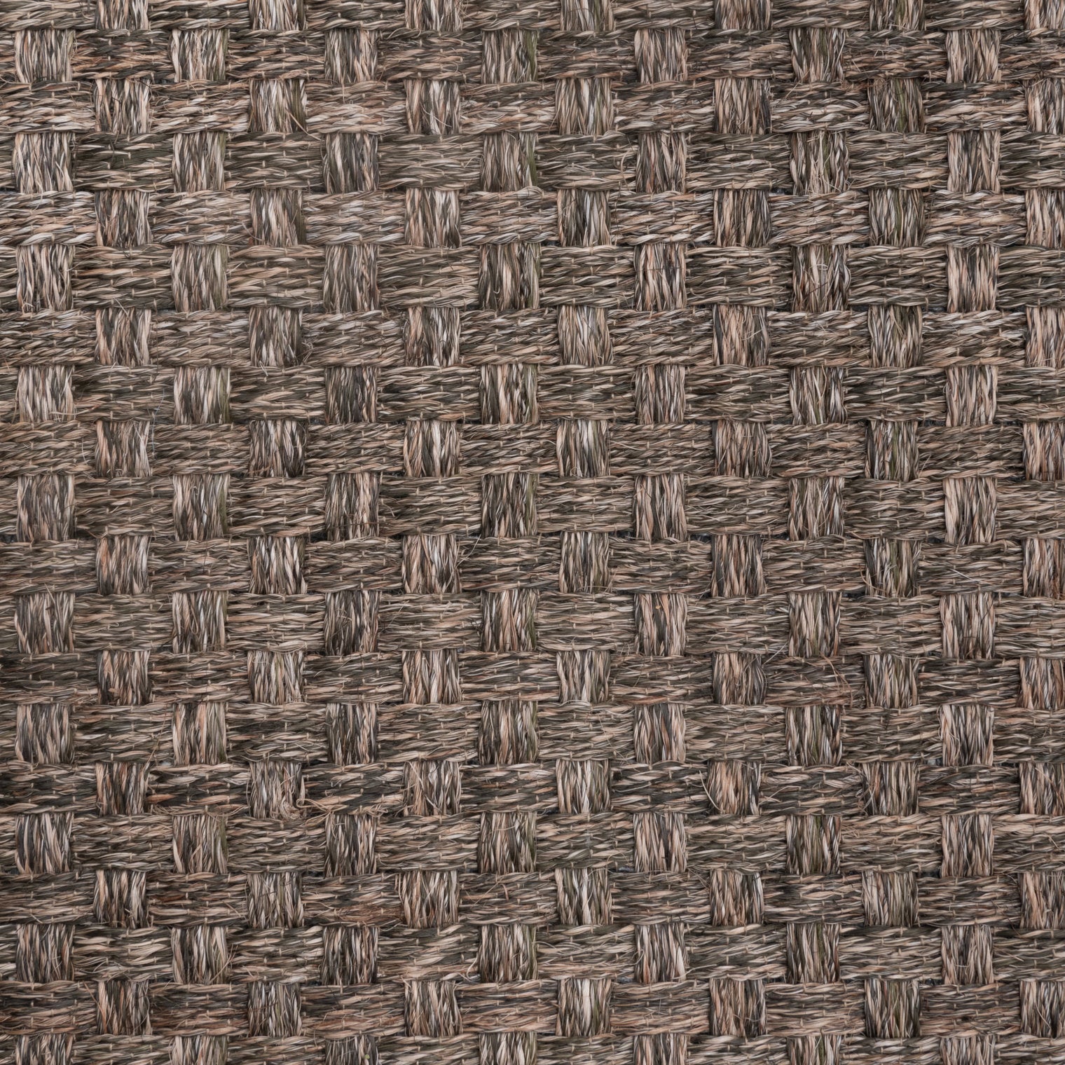 KANASPI WEAVE RUG IN AMAZON GREEN FIQUE FIBER