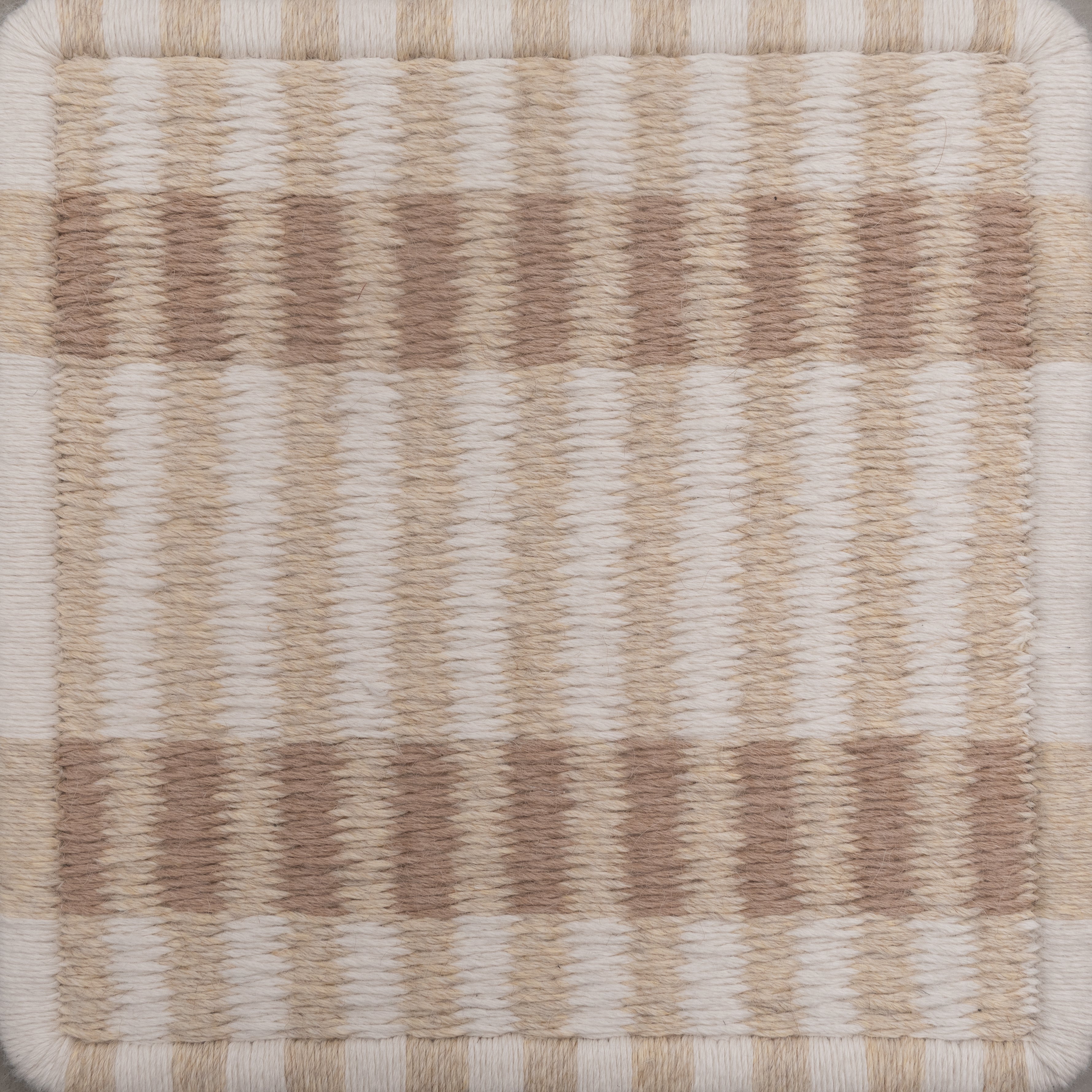 AXXIS WEAVE RUG IN NATURAL ALPACA, WHITE ALPACA AND BEIGE ALPACA