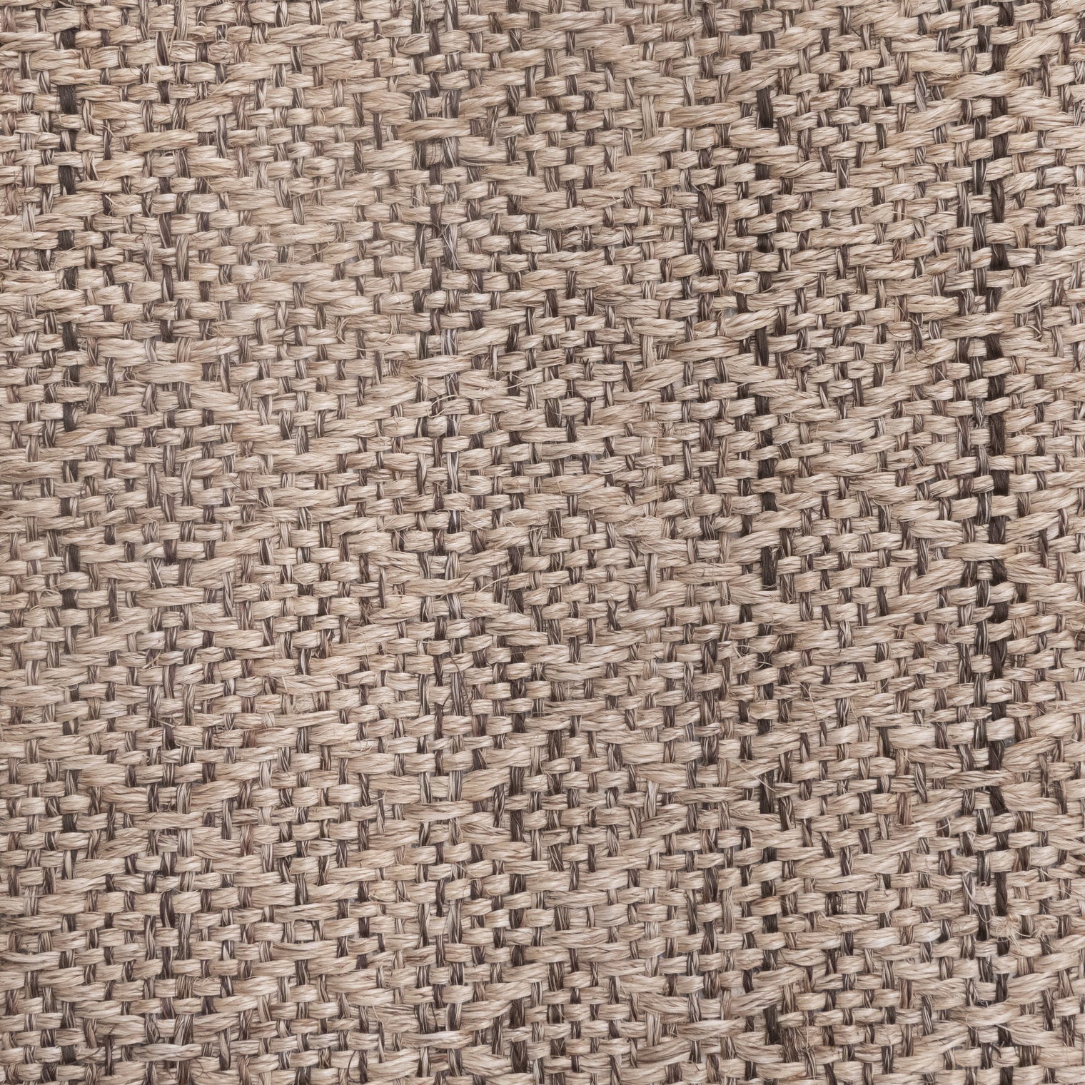ALUNA WEAVE RUG IN NATURAL AND COFFEE FIQUE FIBER