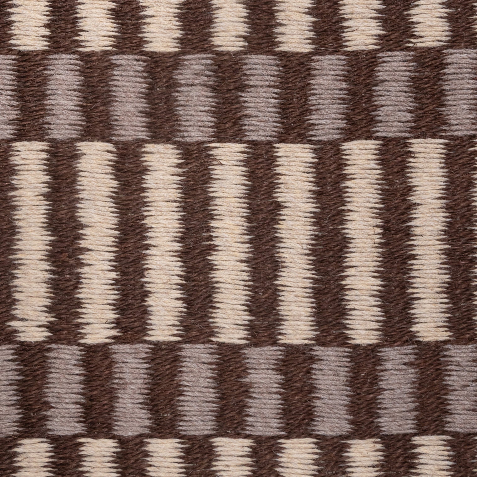 AXXIS WEAVE RUG IN COFFEE FIQUE FIBER, NATURAL AND TAUPE ALPACA