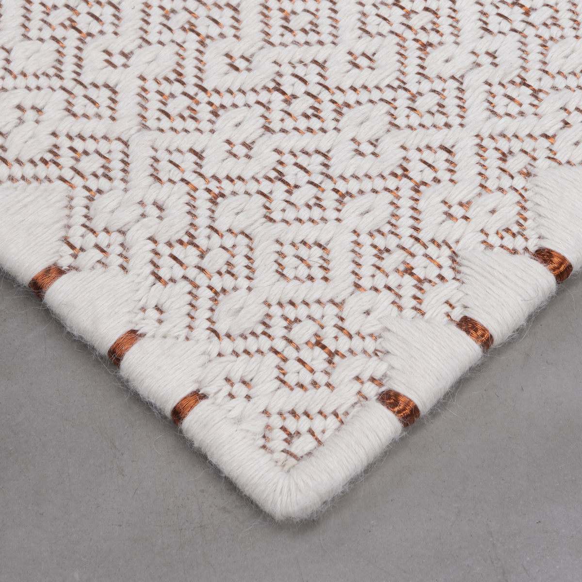 CASABLANCA WEAVE RUG IN COPPER WITH WHITE ALPACA