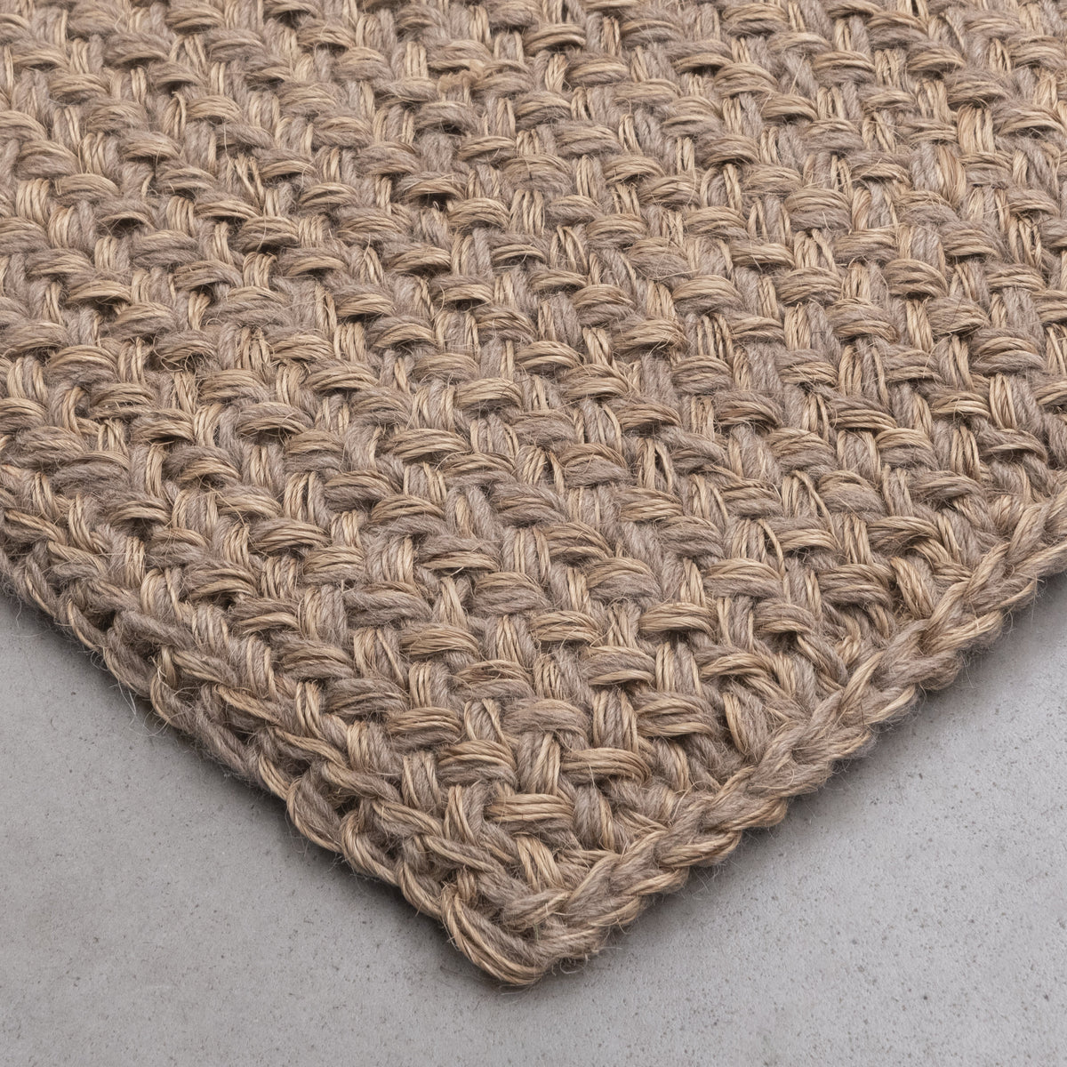 LUMA WEAVE RUG IN NATURAL FIQUE FIBER AND TAUPE ALPACA