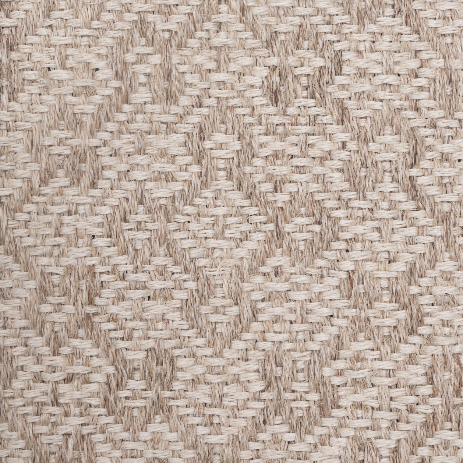 CASABLANCA WEAVE RUG IN WHITE FIQUE FIBER WITH NATURAL FIQUE FIBER