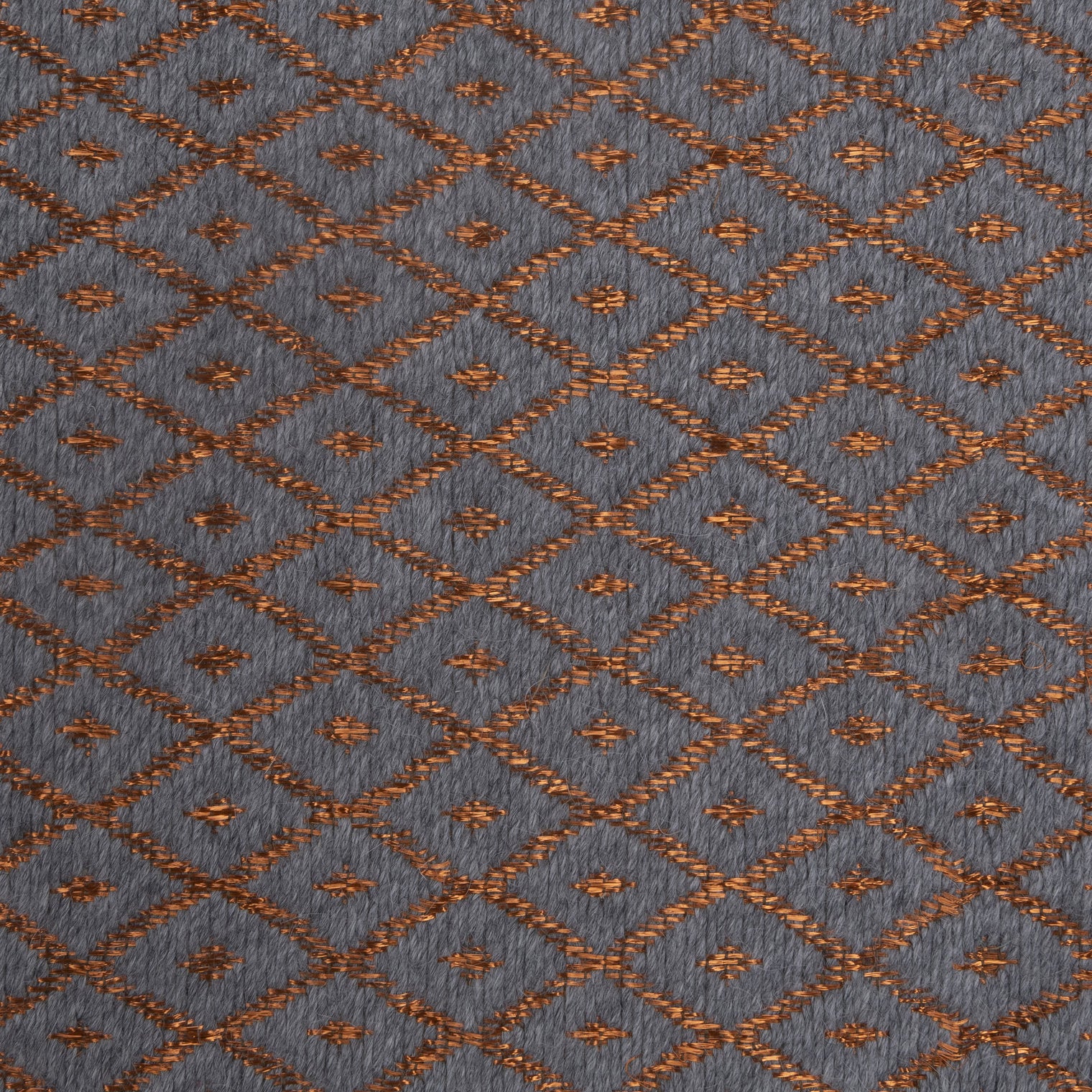 RHOMBUS WEAVE RUG IN GRAY ALPACA WITH COPPER