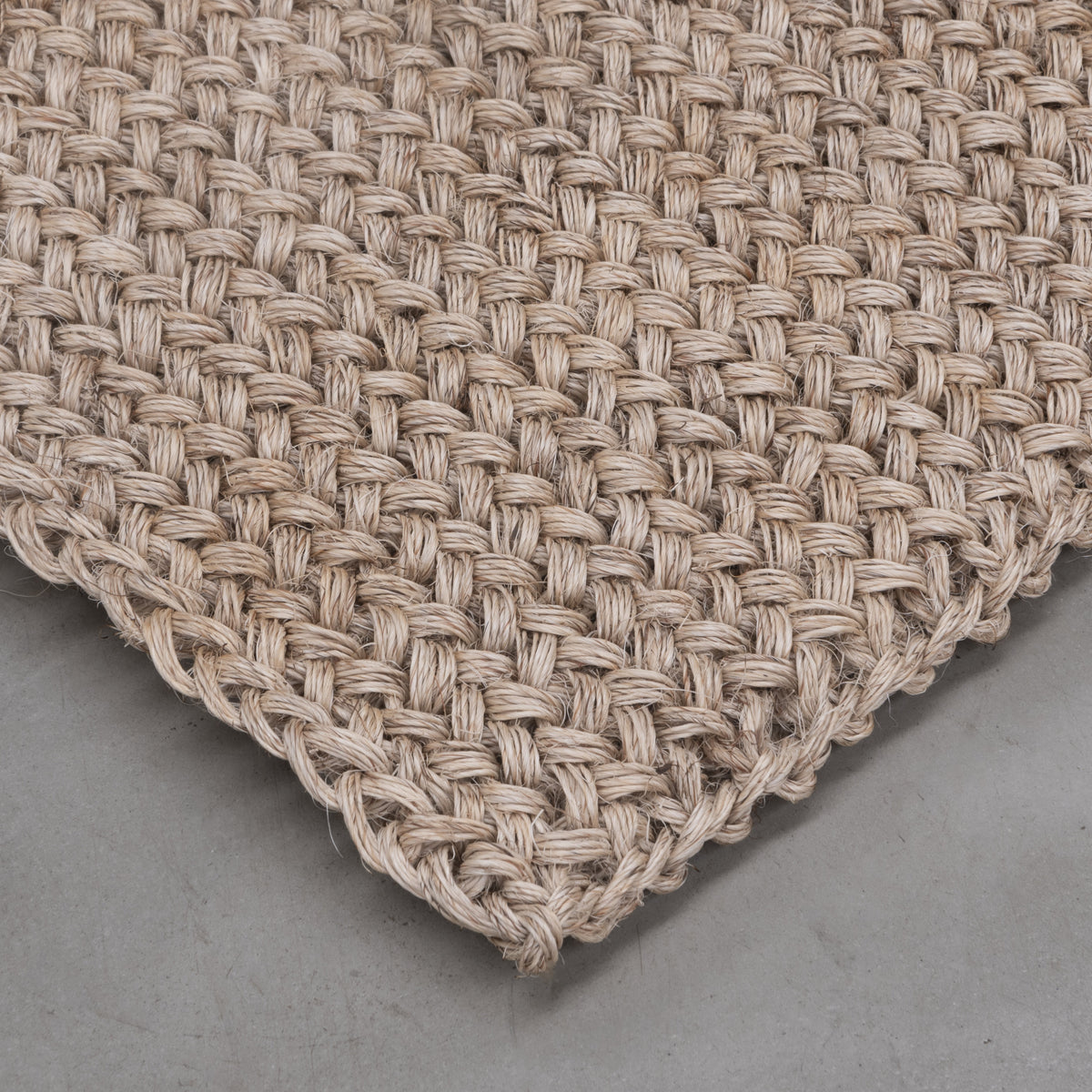 LUMA WEAVE RUG IN NATURAL FIQUE FIBER