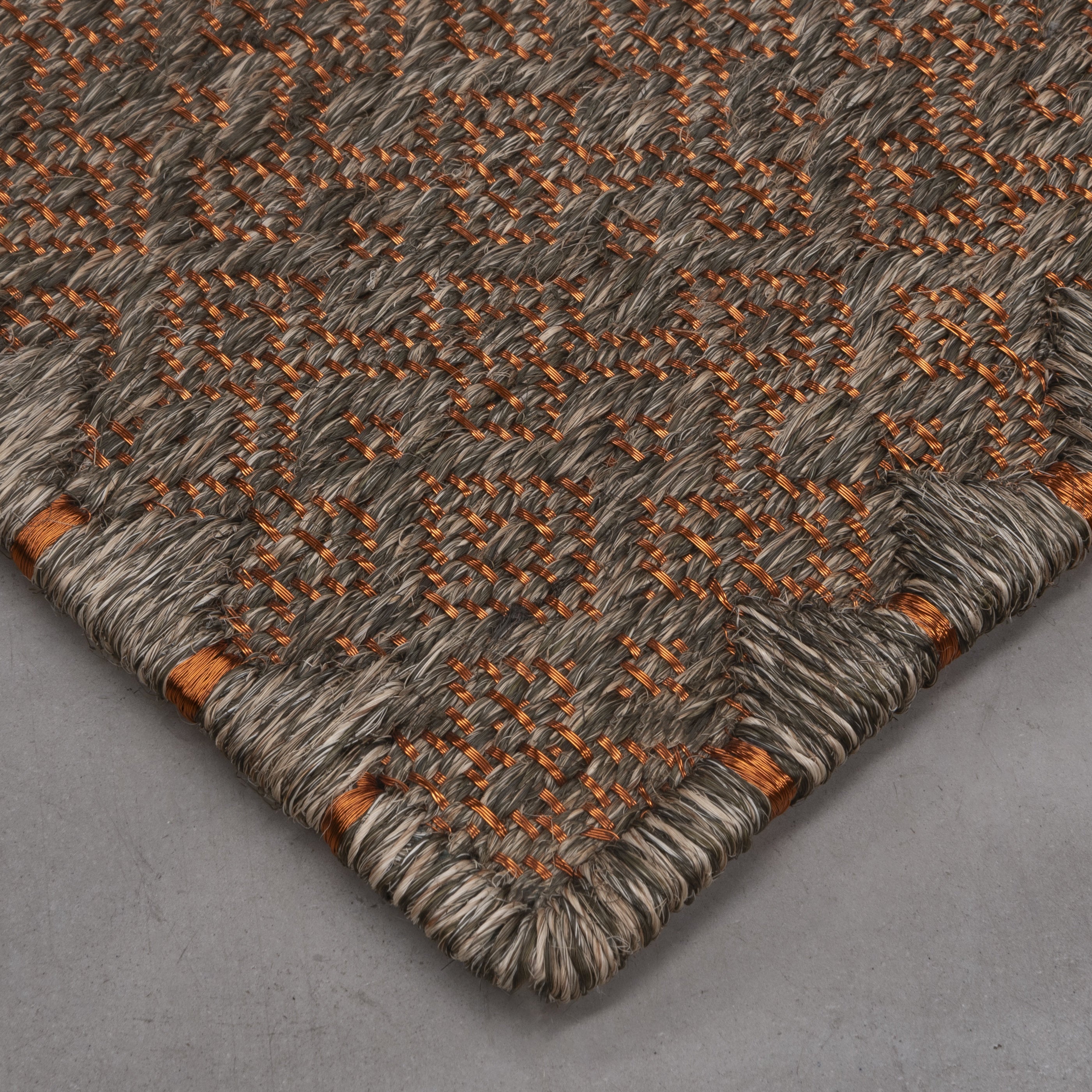 CASABLANCA WEAVE RUG IN COPPER WITH AMAZON GREEN FIQUE FIBER