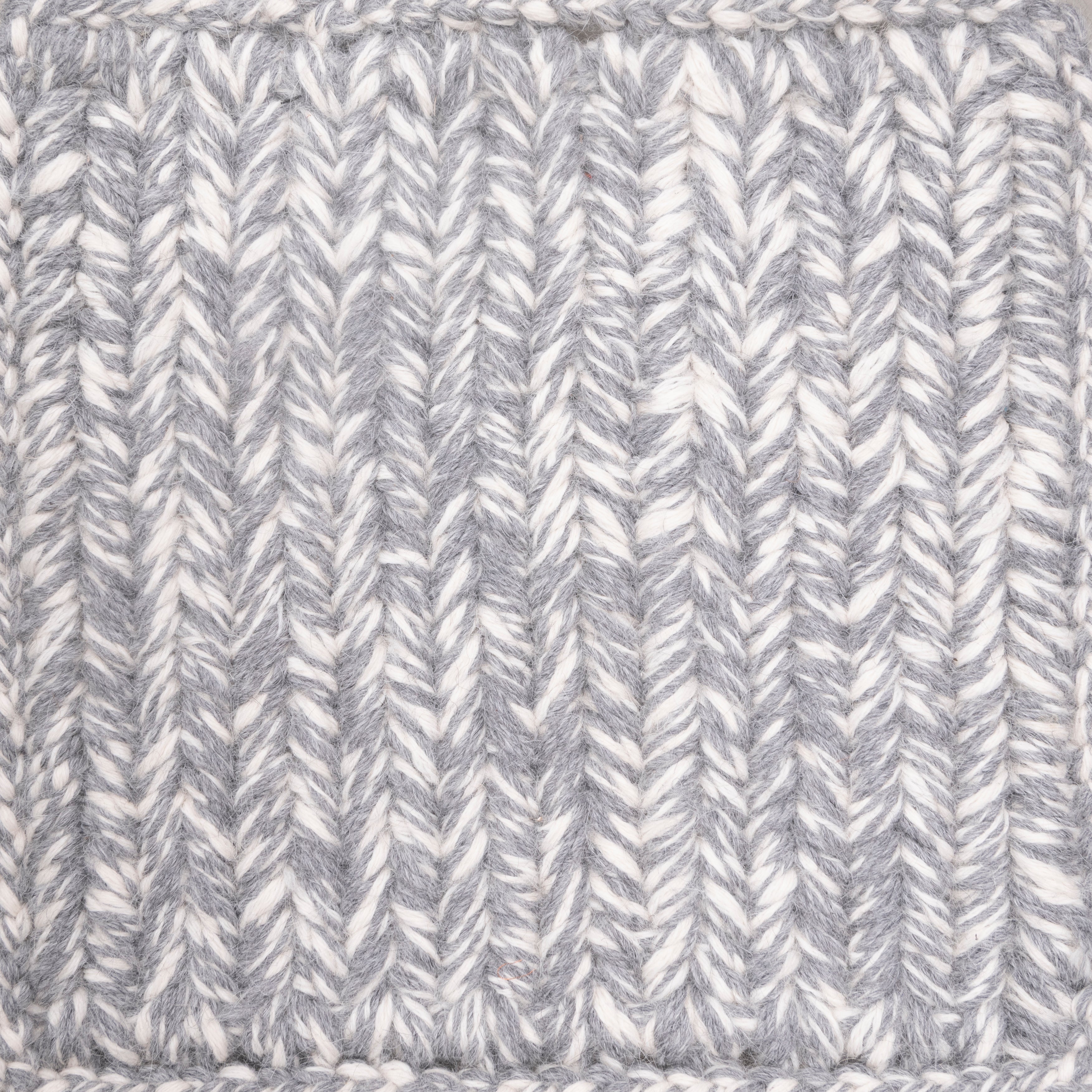 MESETA WEAVE RUG IN WHITE AND GRAY ALPACA