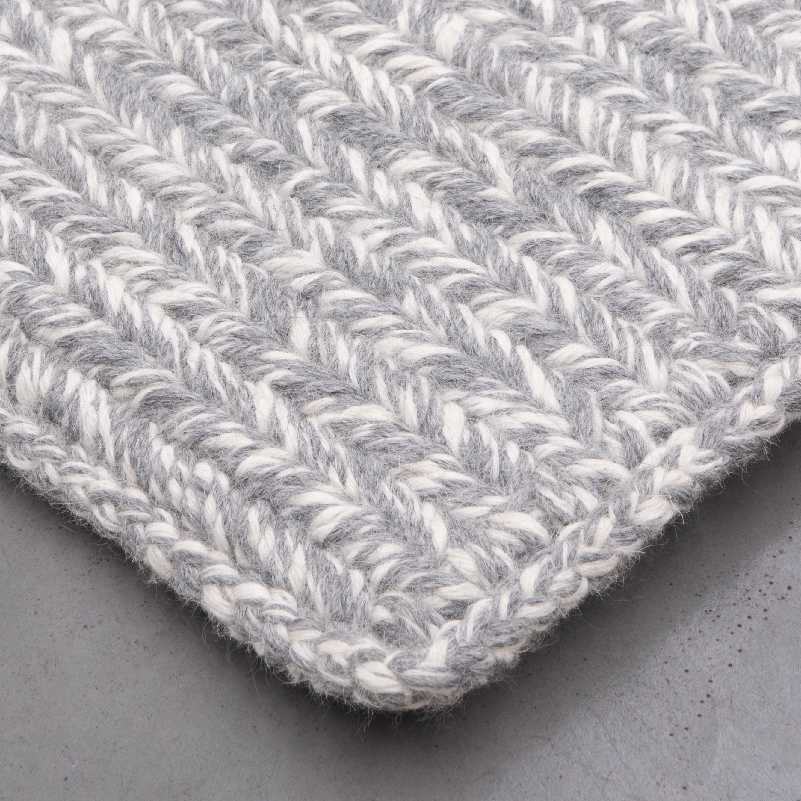 MESETA WEAVE RUG IN WHITE AND GRAY ALPACA
