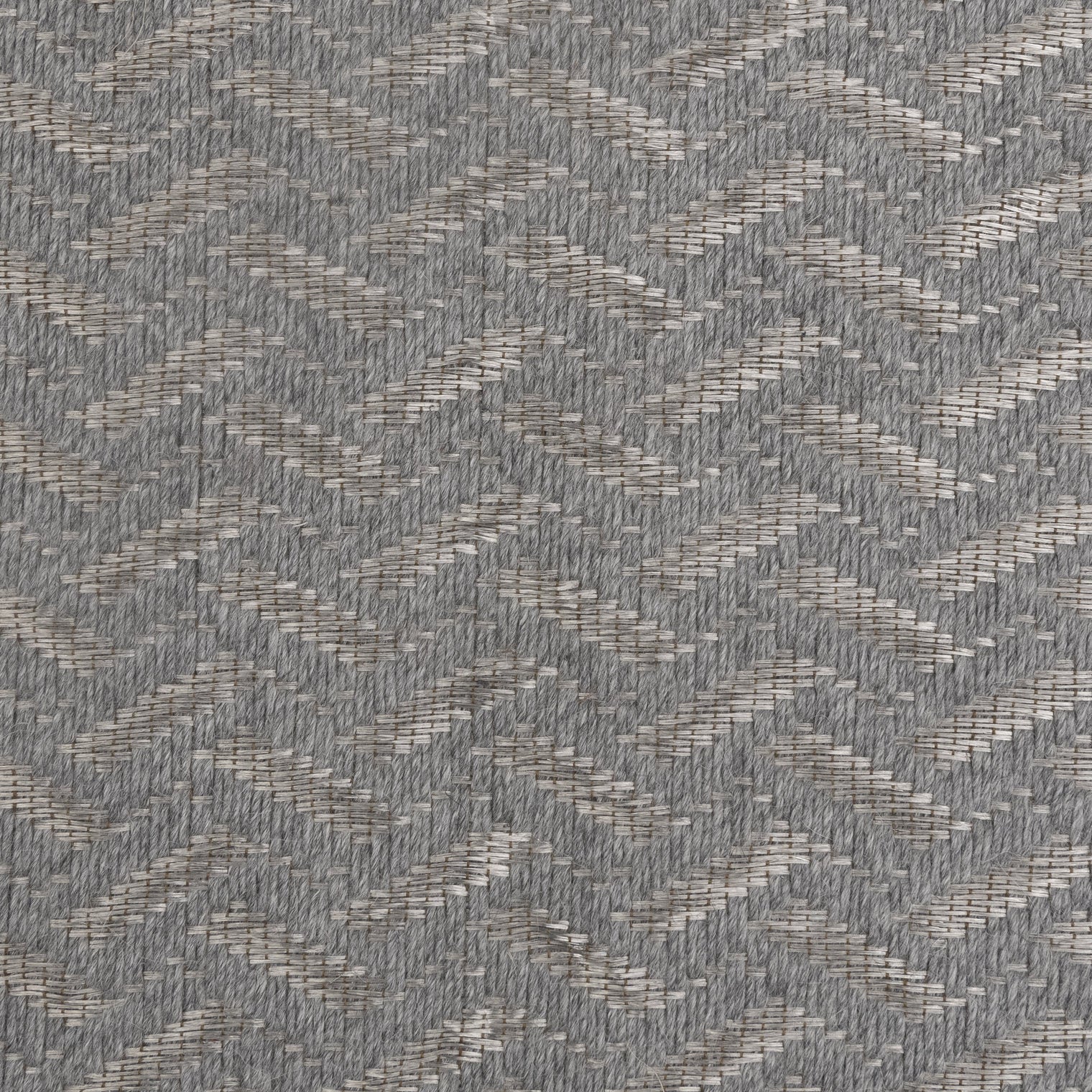 OTOÑO WEAVE RUG IN GRAY ALPACA AND STAINLESS STEEL