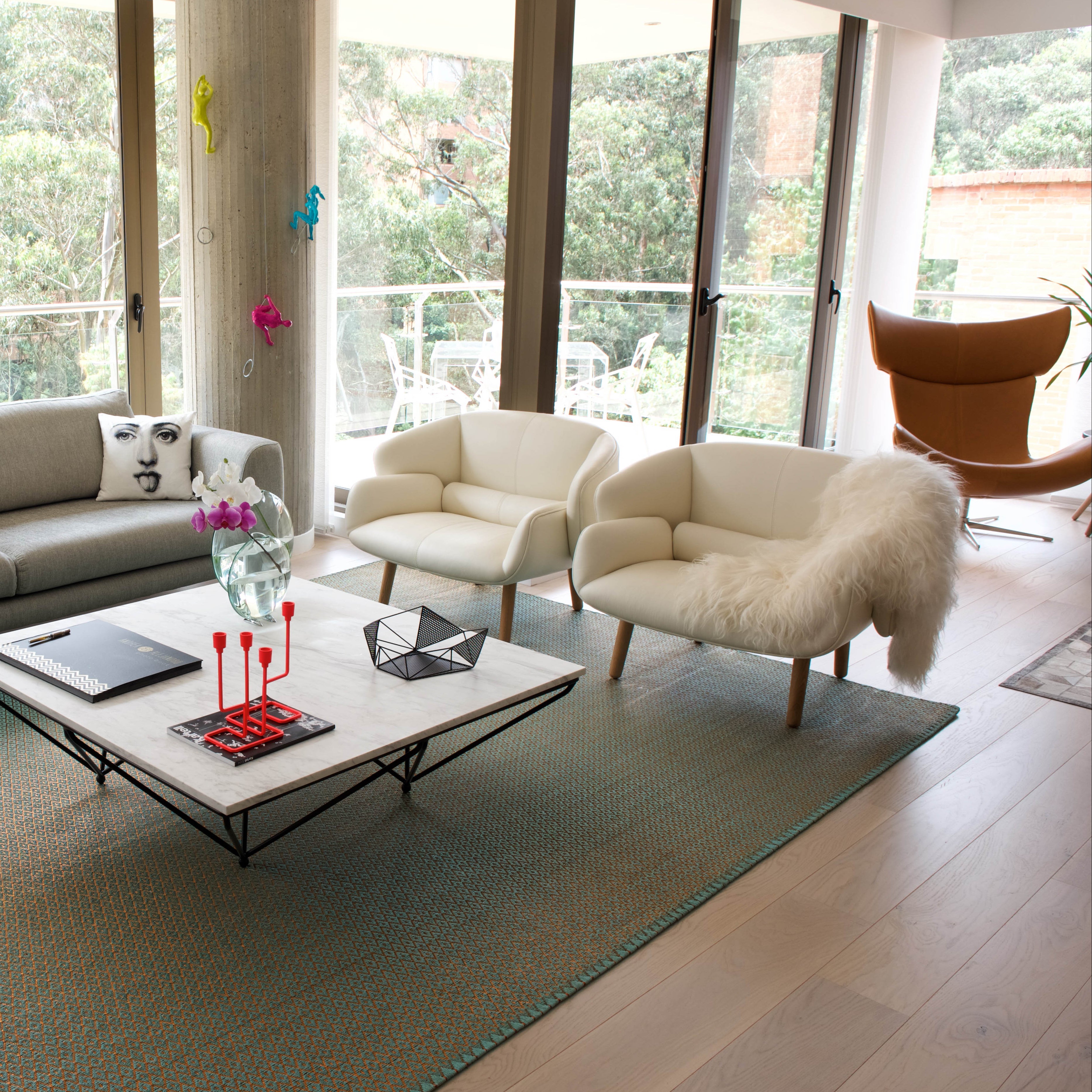 RHOMBUS WEAVE RUG IN LIGHT TURQUOISE FIQUE FIBER AND COPPER