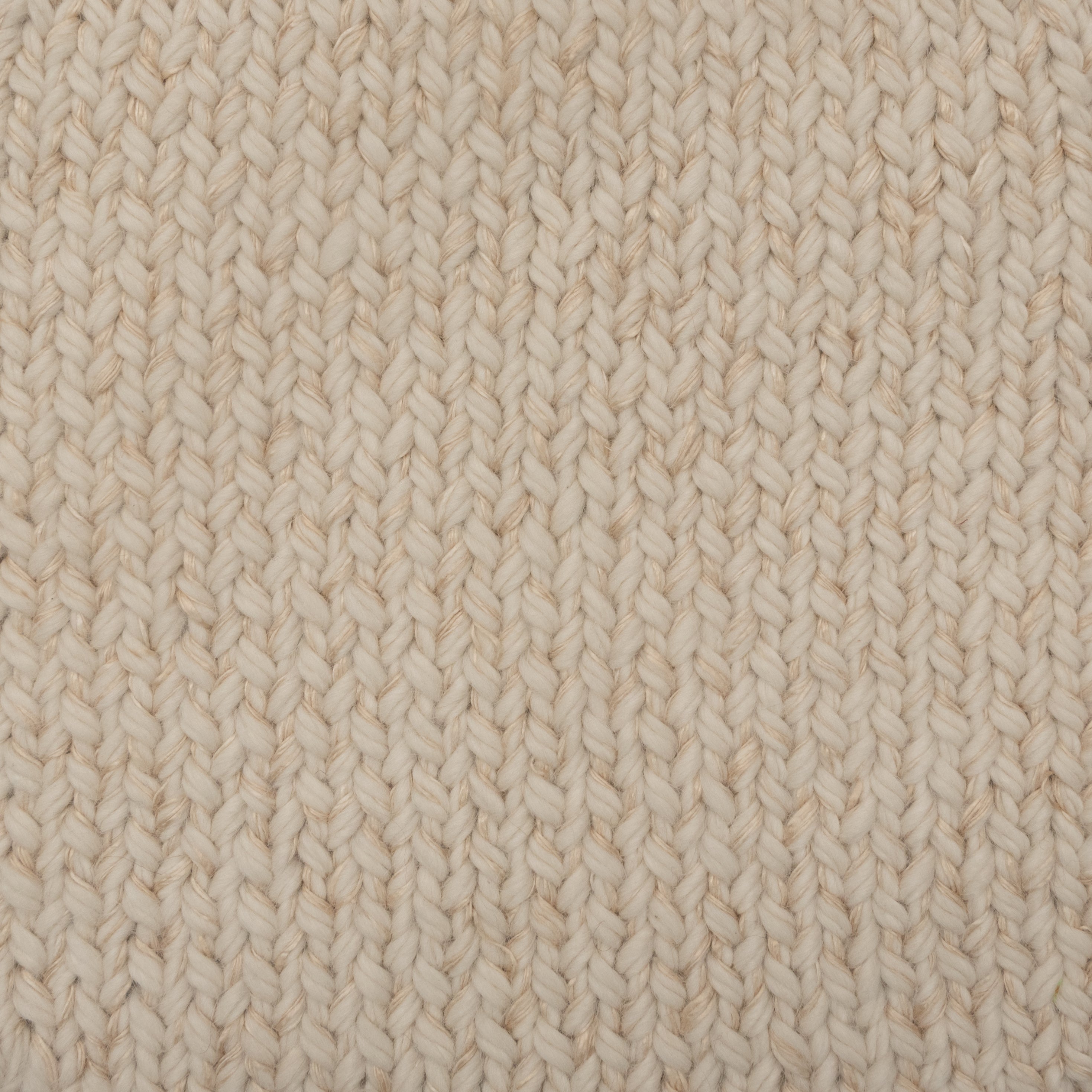LUMA WEAVE RUG IN WHITE MOTÓN ALPACA AND BEIGE SILK