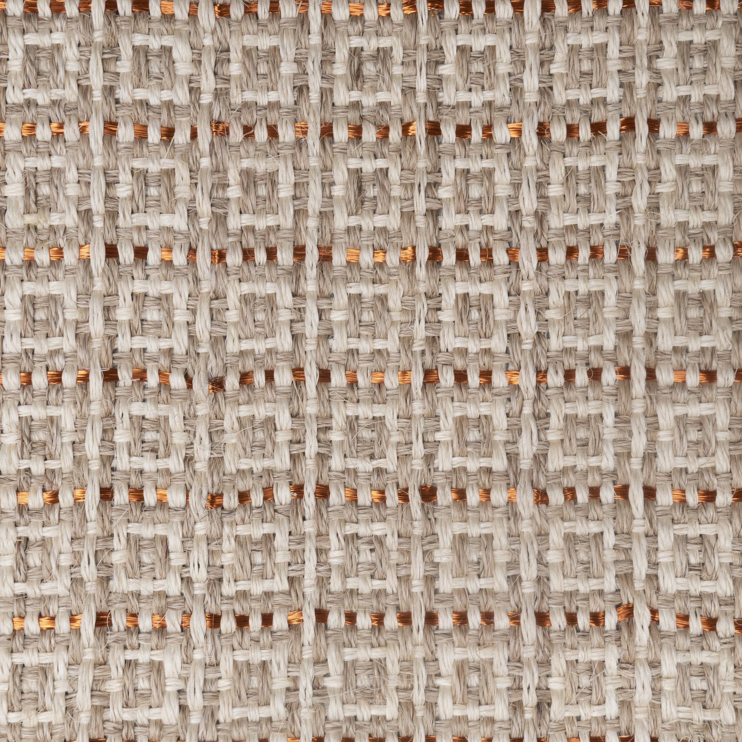 CUADROS WEAVE RUG IN NATURAL AND WHITE FIQUE FIBER WITH COPPER