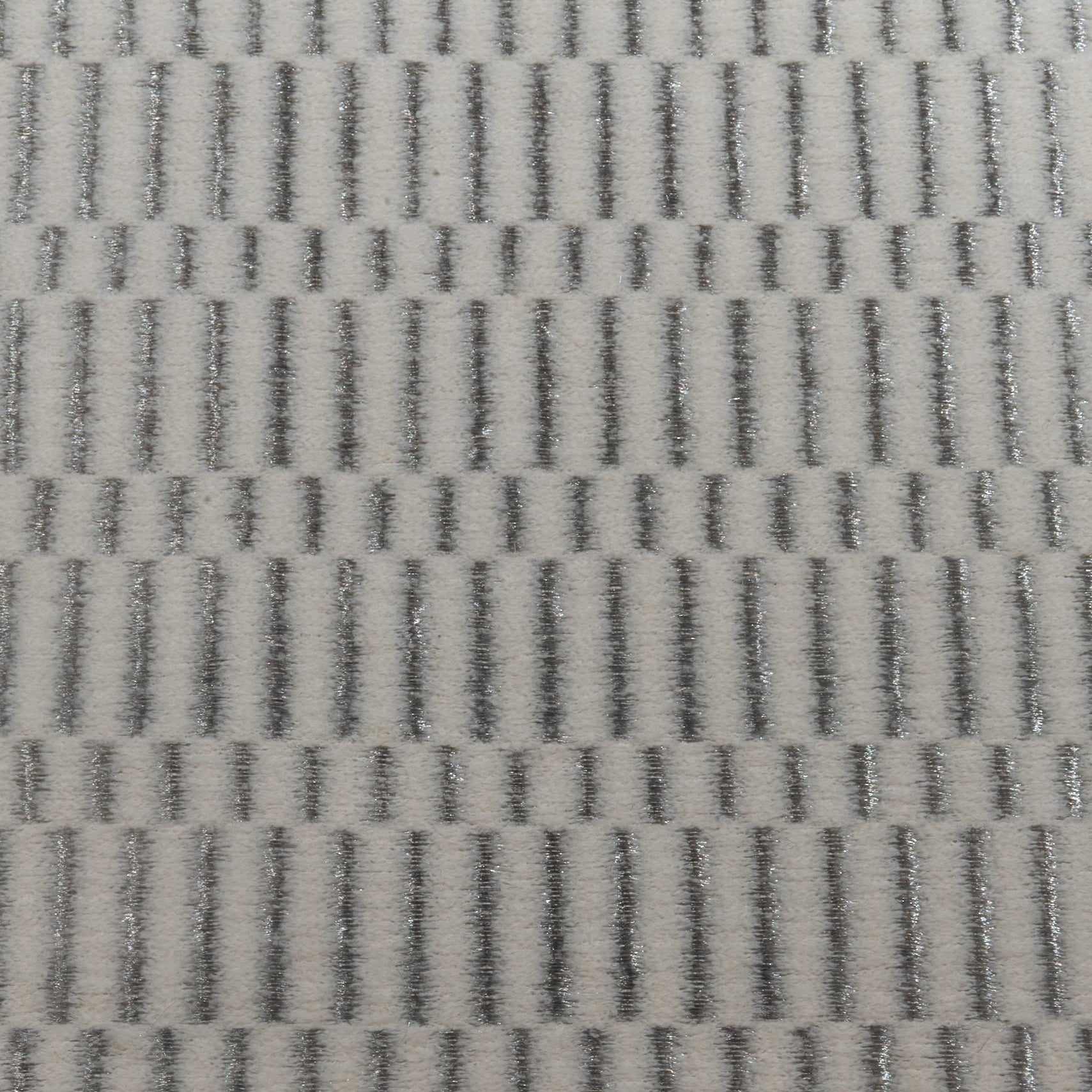 AXXIS WEAVE RUG IN STAINLESS STEEL AND BOUCLÉ ALPACA