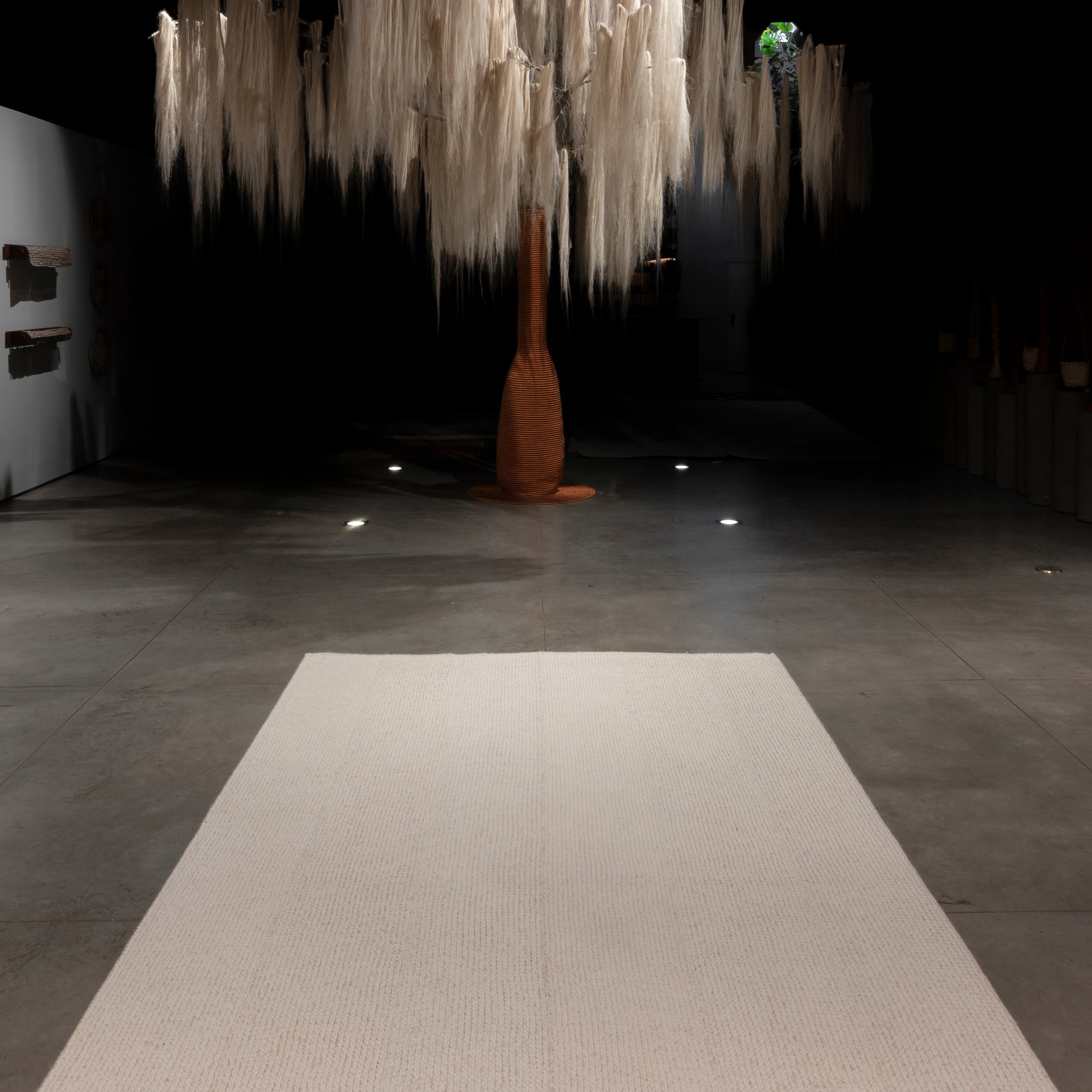 LUMA WEAVE RUG IN WHITE MOTÓN ALPACA AND BEIGE SILK