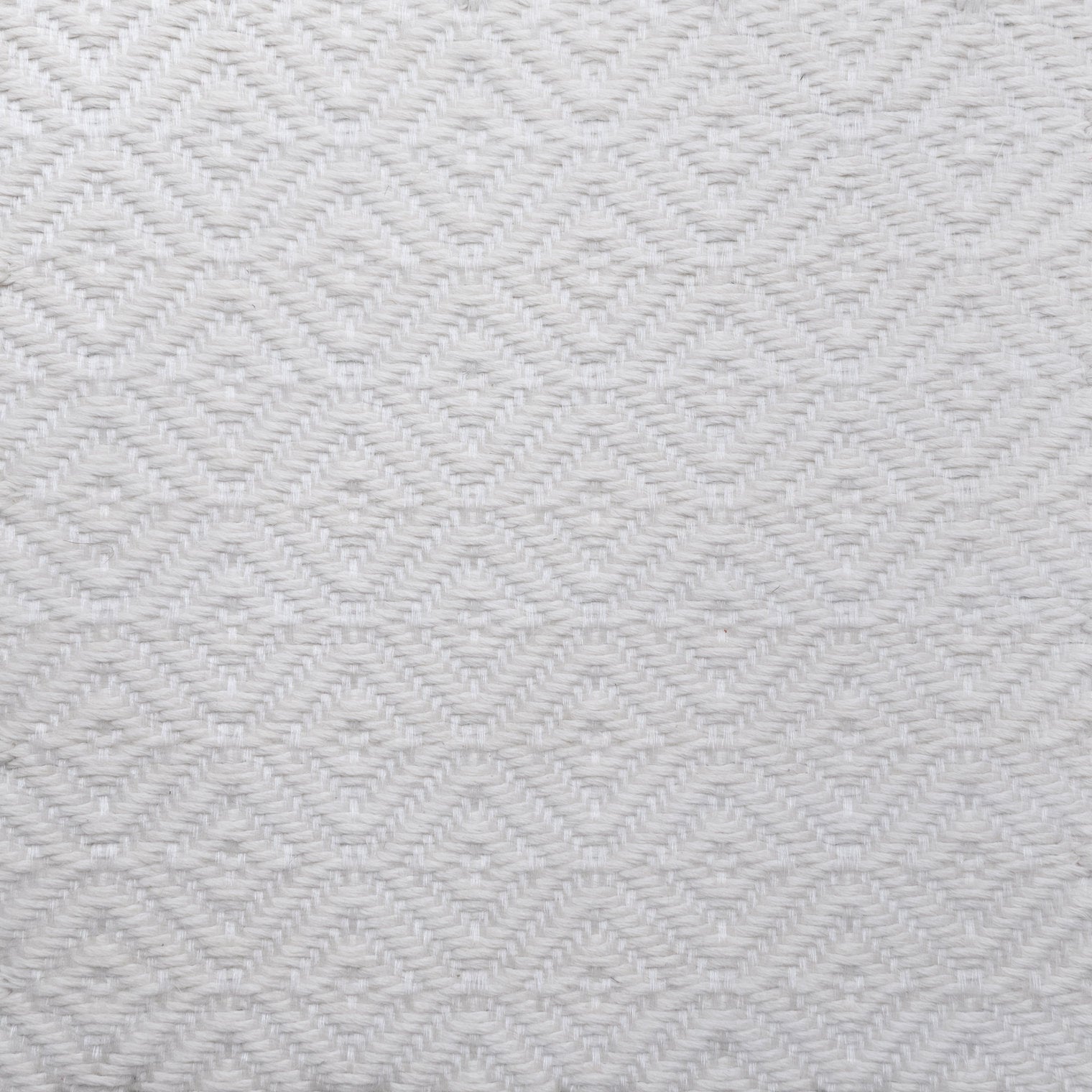 MEDIUM RHOMBUS WEAVE RUG IN BONE ALPACA AND TRANSPARENT ACRYLIC