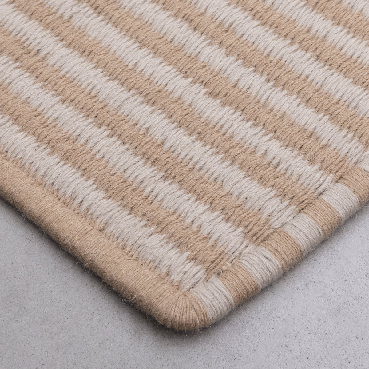 STRIPES WEAVE RUG IN BEIGE ALPACA AND BONE ALPACA